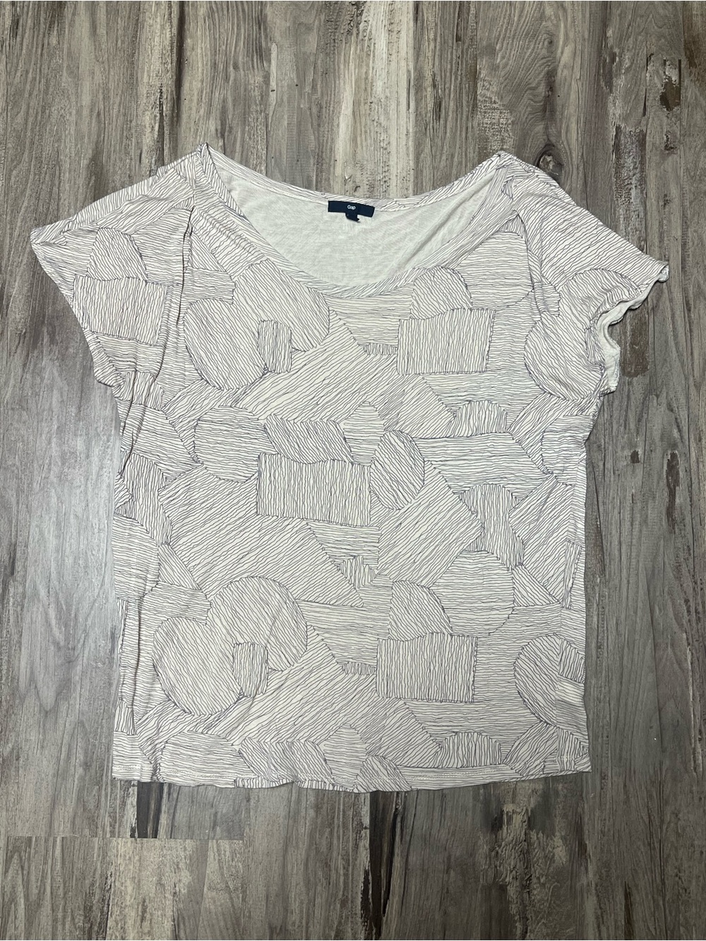 Gap Womens M Geometric Doodle Print Scoop Neck Rayon Tee Top Pleated Shoulder